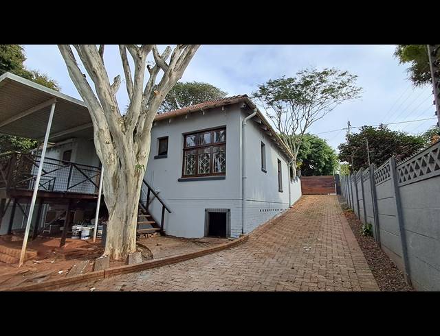 3 BEDROOM HOUSE RENTED IN GLENWOOD